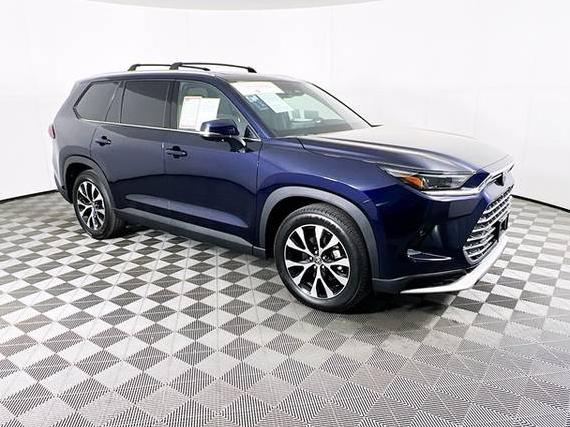 TOYOTA GRAND HIGHLANDER 2025 5TDADAB53SS024137 image